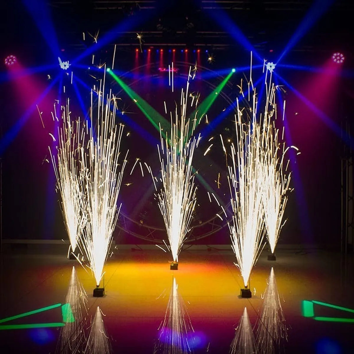 Sistema De Pirotecnia Inalámbrico 8 Chisperos Steelpro PYRO 8