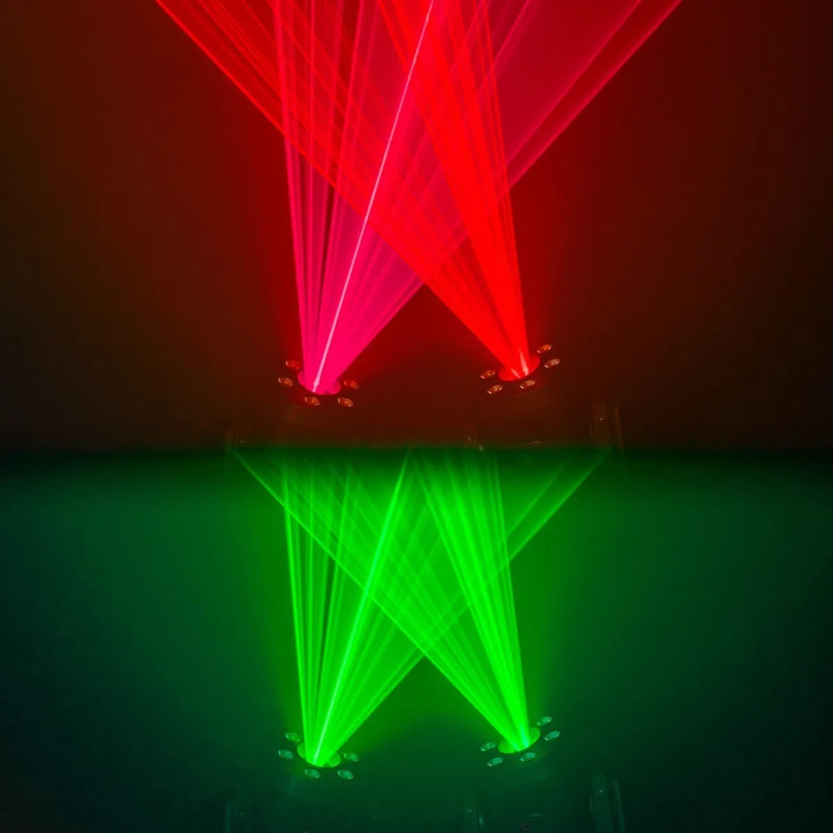 Corsario cabeza Movil 2 En 1 Laser 2w Rgb + 6 Wash 10w Rgbw Steelpro