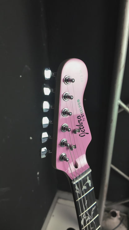 073-SK Pink Black Binding Kit Guitarra Eléctrica Con Amplificador 20W Funda Atril Cable Profesional Para Diestros Jethro By Steelpro