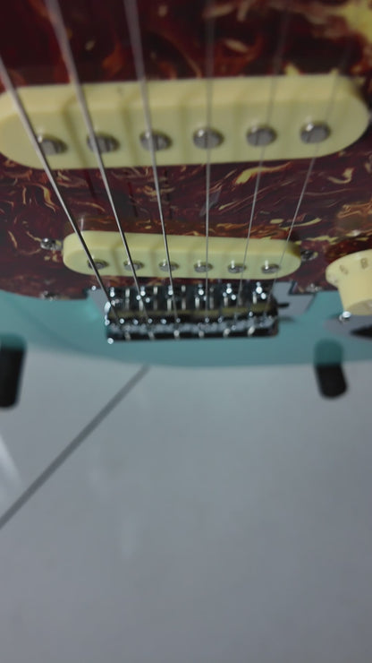 JMB103 The Viper Kit Guitarra Eléctrica Beachside Con Amplificador 20W y Cable Para Diestros Jethro Master Built